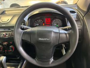 Isuzu D-Max 250 double cab Hi-Ride auto - Image 14