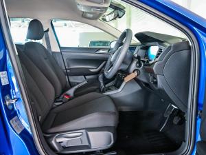 Volkswagen Polo hatch 1.0TSI - Image 11