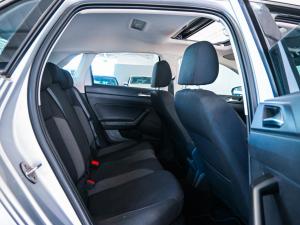 Volkswagen Polo hatch 1.0TSI Life manual - Image 12