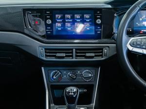 Volkswagen Polo hatch 1.0TSI Life manual - Image 20