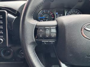 Toyota Hilux 2.8GD-6 Xtra cab 4x4 Legend auto - Image 9