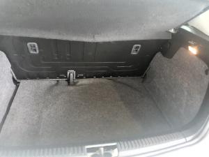 Volkswagen Polo Vivo hatch 1.4 Trendline - Image 6