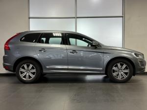 Volvo XC60 T5 AWD Inscription - Image 10