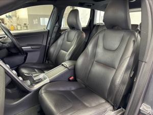 Volvo XC60 T5 AWD Inscription - Image 12