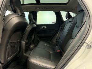 Volvo XC60 T8 Recharge AWD R-Design - Image 14