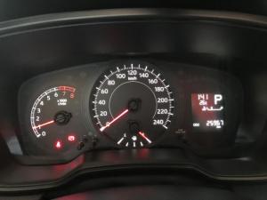 Toyota Corolla Cross 1.8 Xi - Image 18