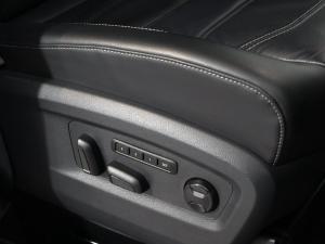 Volkswagen Caravelle 2.0BiTDI Highline 4Motion - Image 27