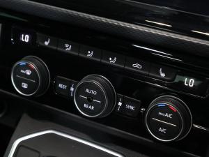 Volkswagen Caravelle 2.0BiTDI Highline 4Motion - Image 28