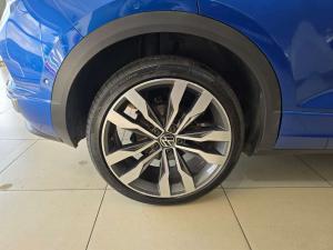 Volkswagen T-Roc 2.0TSI 140kW 4Motion R-Line - Image 5