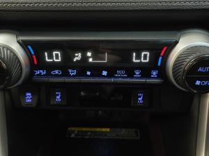 Toyota RAV4 2.5 VX AWD - Image 7