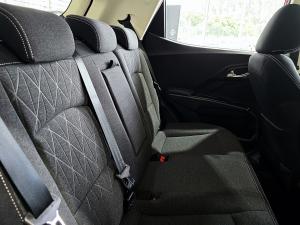 Mahindra XUV 3XO 1.2T AX5 auto - Image 10