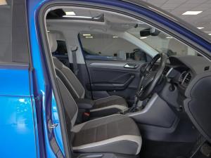 Volkswagen T-Roc 2.0TSI 140kW 4Motion Design - Image 13