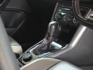 Volkswagen T-Roc 2.0TSI 140kW 4Motion R-Line - Image 16