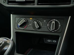 Volkswagen Polo hatch 1.0TSI Life manual - Image 10