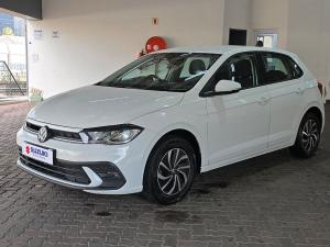 Volkswagen Polo hatch 1.0TSI Life manual - Image 3
