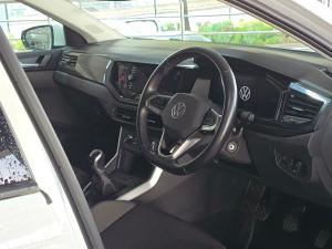 Volkswagen Polo hatch 1.0TSI Life manual - Image 6