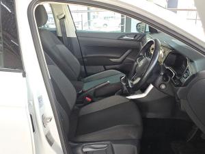 Volkswagen Polo hatch 1.0TSI Life manual - Image 8