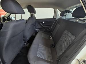 Volkswagen Polo Vivo hatch 1.4 Comfortline - Image 13