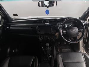 Toyota Hilux 2.8GD-6 Xtra cab Legend 50 - Image 6