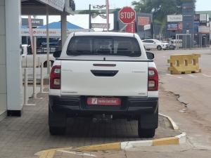 Toyota Hilux 2.8GD-6 double cab 4x4 Raider auto - Image 5