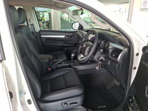 Toyota Hilux 2.8GD-6 double cab 4x4 Raider auto - Image 7