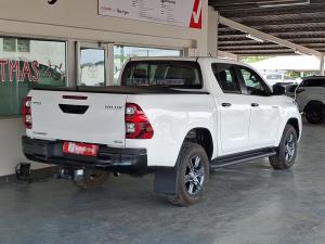 Toyota Hilux 2.8GD-6 double cab 4x4 Raider auto - Image 2