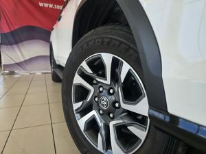 Toyota Fortuner 2.4GD-6 auto - Image 12