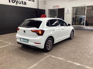 Volkswagen Polo hatch 1.0TSI Life auto - Image 2