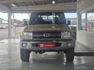 Toyota Land Cruiser 79 4.0 V6 single cab - Image 4