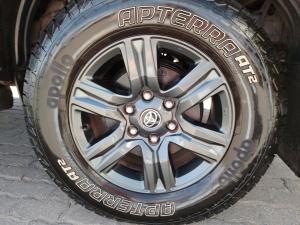 Toyota Hilux 2.8GD-6 double cab Raider auto - Image 19