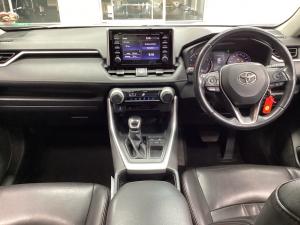 Toyota RAV4 2.0 GX auto - Image 6