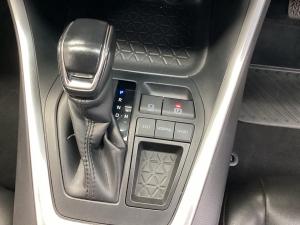 Toyota RAV4 2.0 GX auto - Image 12