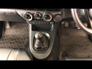 Toyota Hilux 2.0 single cab S (aircon) - Image 6