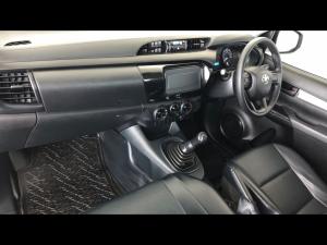 Toyota Hilux 2.0 single cab S (aircon) - Image 7