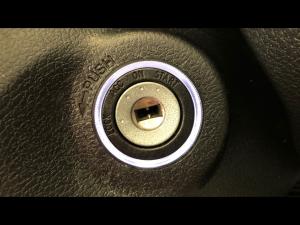 Toyota Hilux 2.0 single cab S (aircon) - Image 18