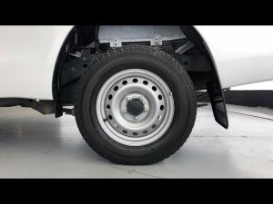 Toyota Hilux 2.0 single cab S (aircon) - Image 21