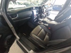 Toyota Fortuner 2.4GD-6 Raised Body automatic - Image 7