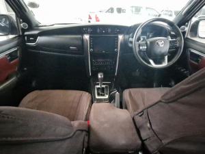 Toyota Fortuner 2.8 GD-6 4X4 VX automatic - Image 6