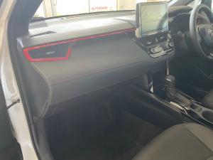 Toyota Corolla Cross 1.8 GR-S - Image 9