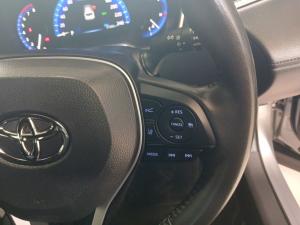 Toyota Corolla Cross 1.8 XR - Image 10