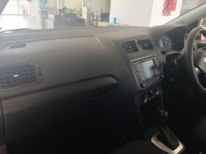 Volkswagen Polo Vivo 1.6 Comfortline TIP - Image 16