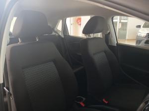Volkswagen Polo Vivo 1.6 Comfortline TIP - Image 18