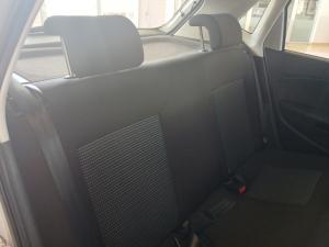 Volkswagen Polo Vivo 1.6 Comfortline TIP - Image 19