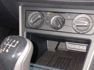 Volkswagen Polo 1.0 TSI Life - Image 11