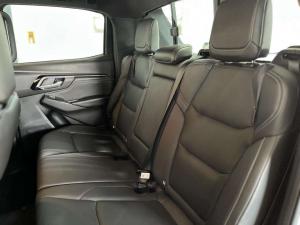 Isuzu D-MAX 3.0 Ddi V-CROSS HR automatic D/C - Image 12