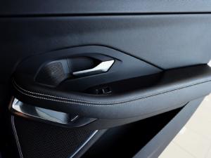 Jaguar E-Pace D200 AWD R-Dynamic Black - Image 16