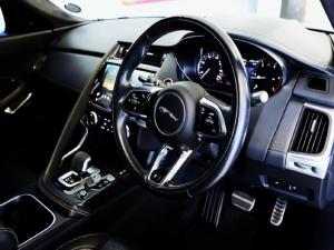 Jaguar E-Pace D200 AWD R-Dynamic Black - Image 25
