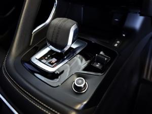 Jaguar E-Pace D200 AWD R-Dynamic Black - Image 29