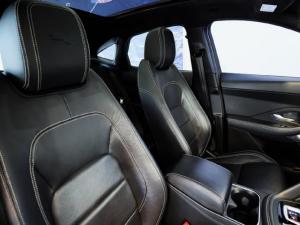 Jaguar E-Pace D200 AWD R-Dynamic Black - Image 34