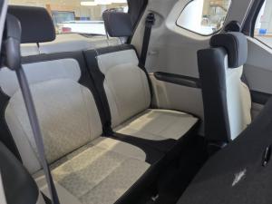 Renault Triber 1.0 Techno - Image 6